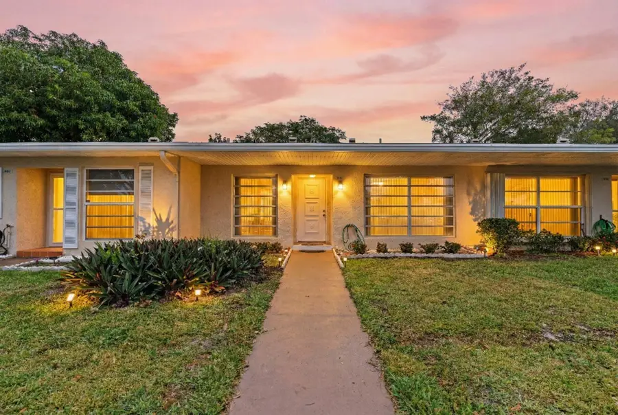 8555 Bella Vista Drive #86, Boca Raton, FL 33433 - Image #2