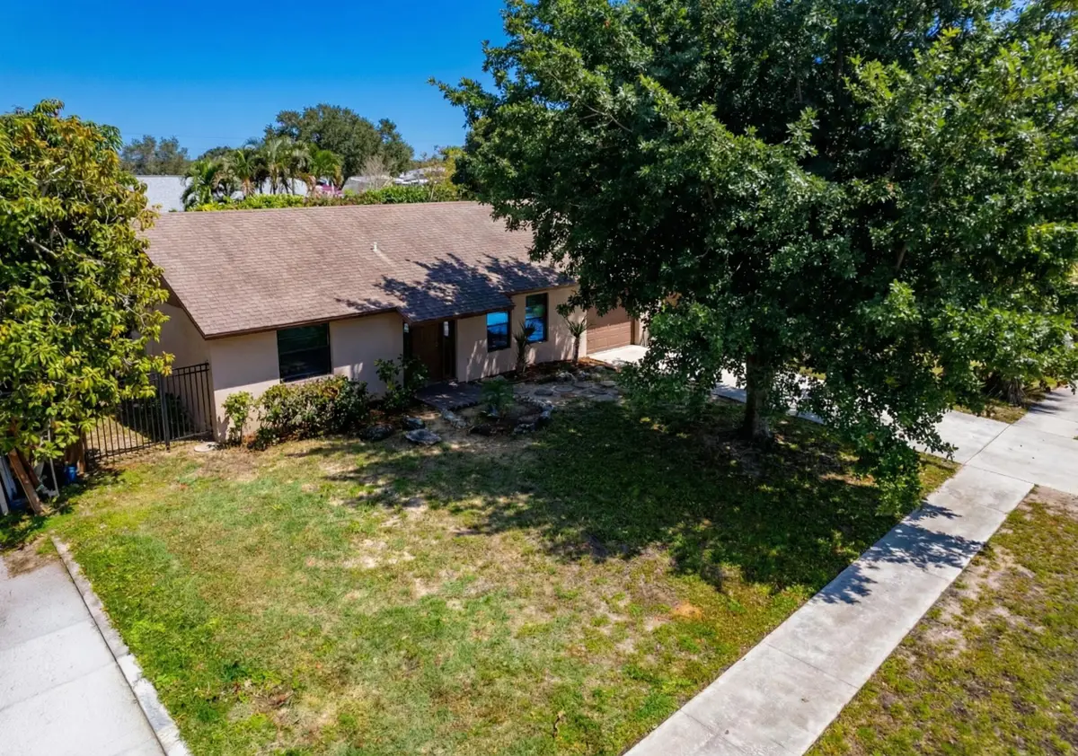 7370 Sunny Hills Terrace, Lake Worth, FL 33462 - Image #1