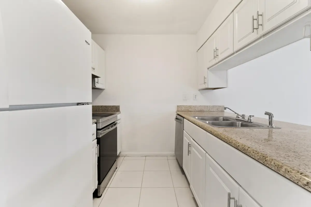 5816 S Bond Drive, West Palm Beach, FL 33415 - Image #1