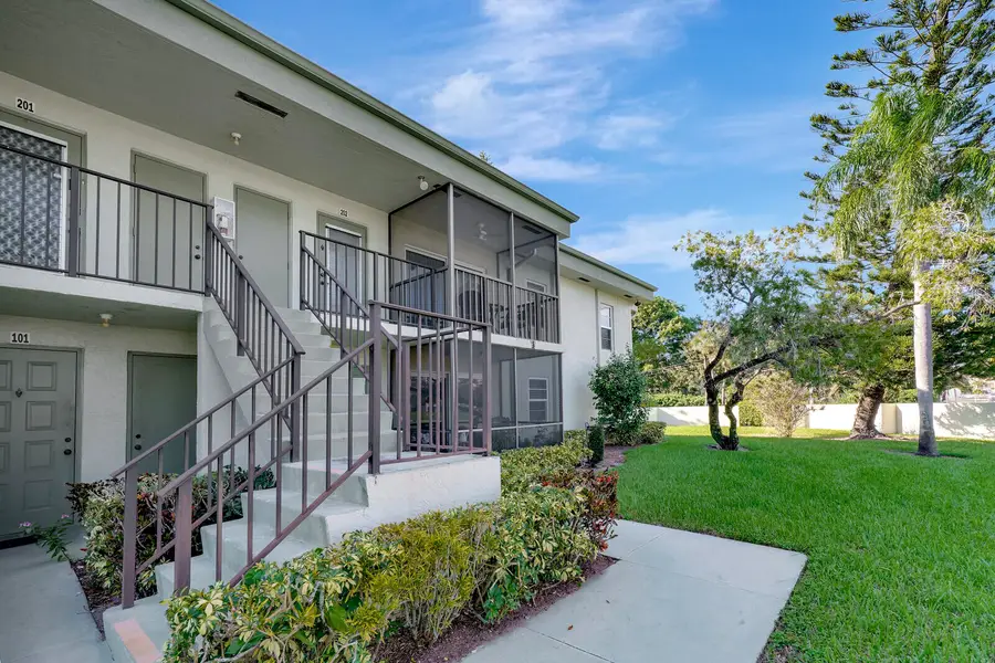 7547 S Oriole Boulevard #202, Delray Beach, FL 33446 - Image #2