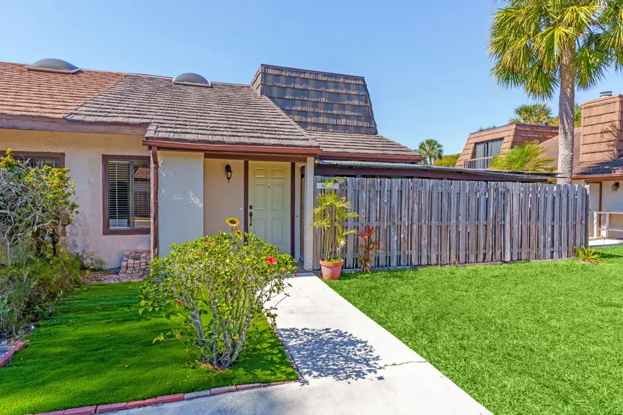 4236 Palm Bay Circle #B, West Palm Beach, FL 33406 - Image #2