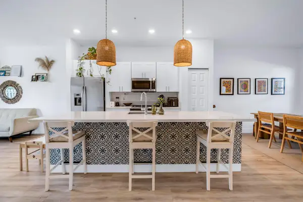 8015 NW 104th Avenue #6, Doral, FL 33178