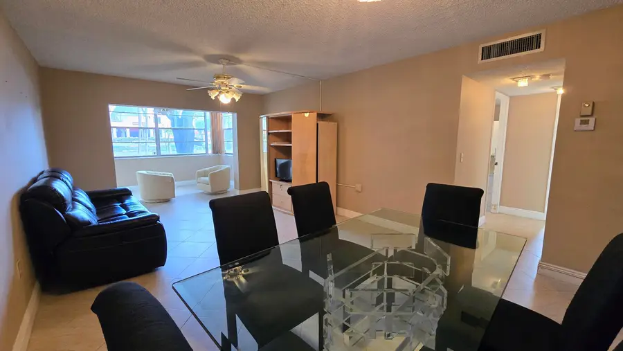 3140 Holiday Springs Boulevard #9-101, Margate, FL 33063 - Image #2