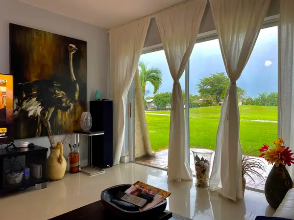 6554 NW 98th Terrace #D23, Tamarac, FL 33321