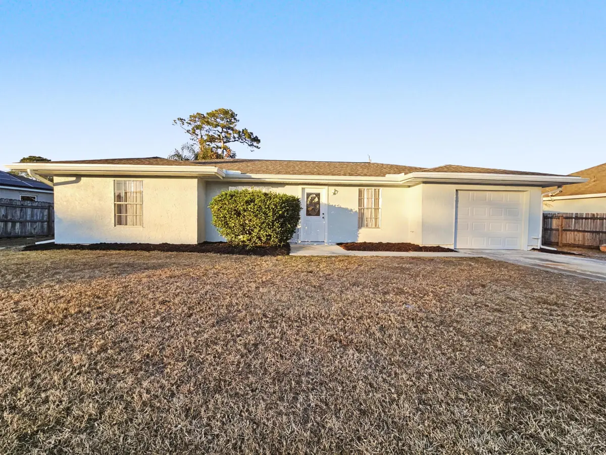 433 SE Seahouse Drive, Port Saint Lucie, FL 34983 - Image #1