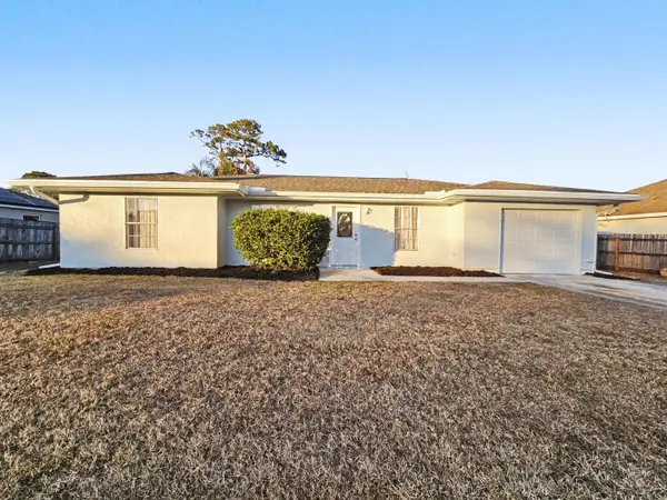 433 SE Seahouse Drive, Port St Lucie, FL 34983