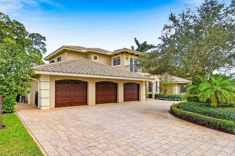 228 Orange Tree Drive, Atlantis, FL 33462 - Image #3
