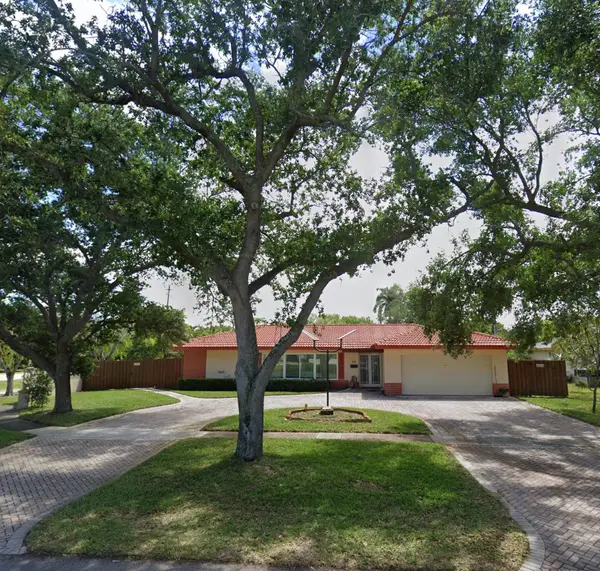 7000 Plantation Road, Plantation, FL 33317