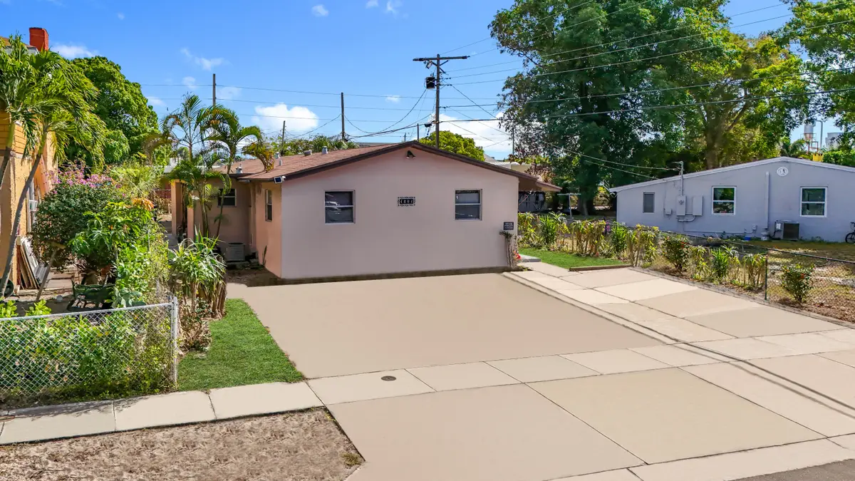 4804 Garden Avenue, West Palm Beach, FL 33405 - Image #1