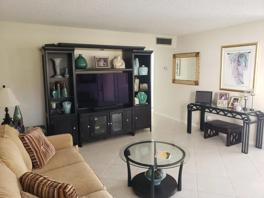 166 Piedmont D, Delray Beach, FL 33484 - Image #2