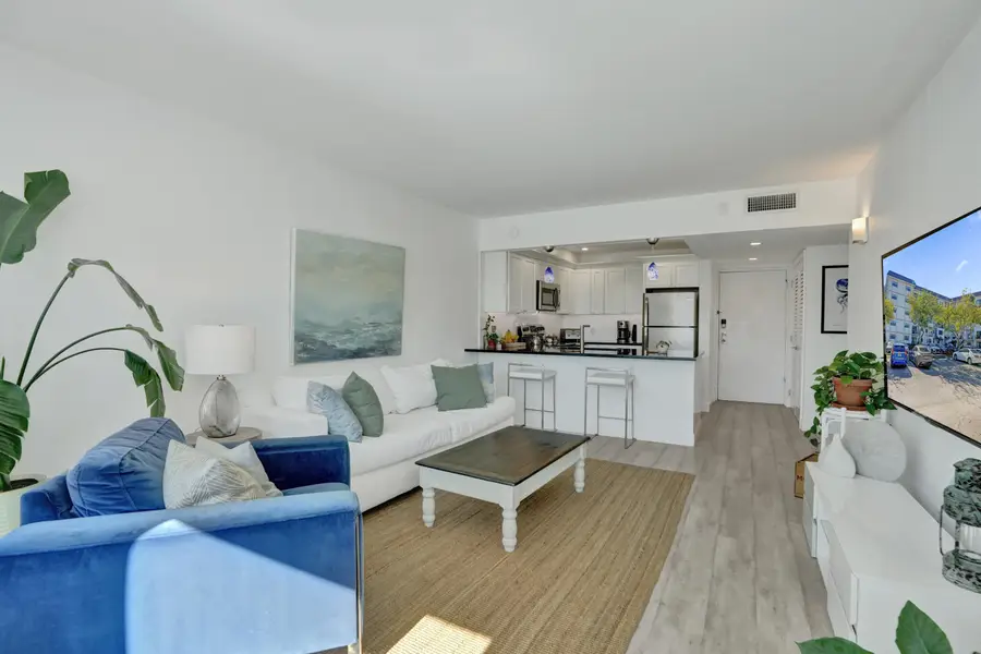 1000 River Reach Drive #423, Fort Lauderdale, FL 33315 - Image #2