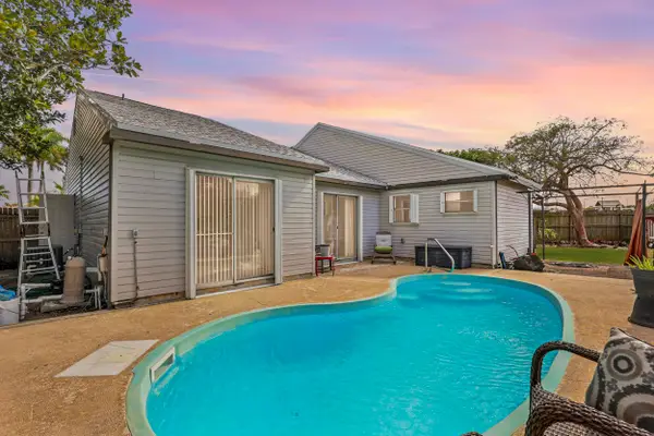 7842 W Blairwood Circle, Lake Worth, FL 33467