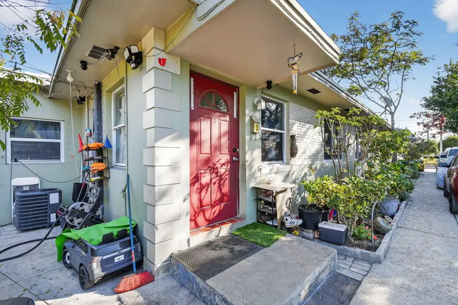 721 N F Street #3, Lake Worth Beach, FL 33460 - Image #2