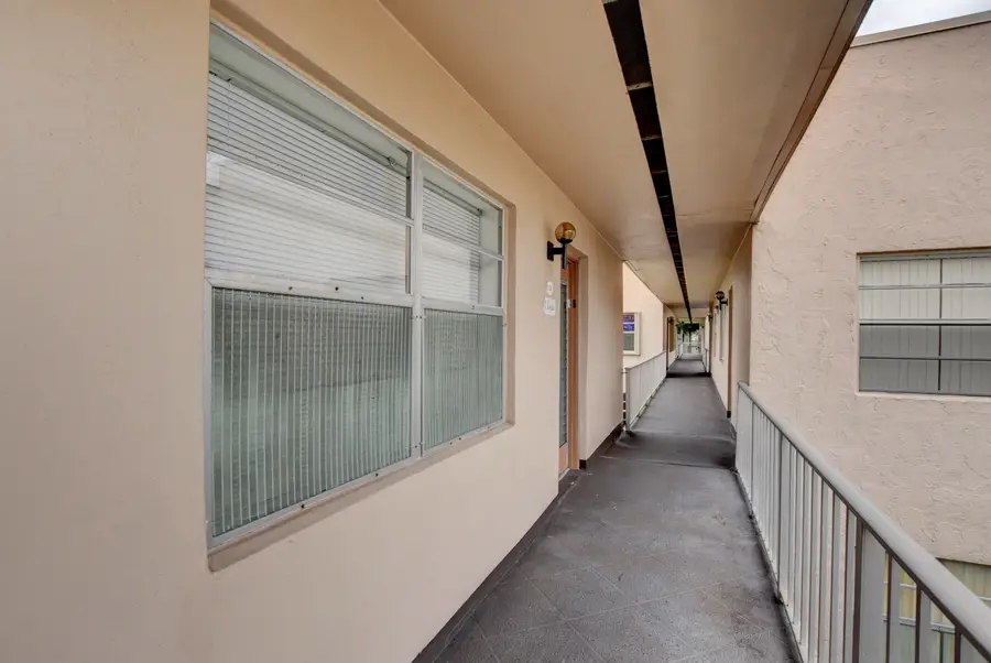 138 Flanders C, Delray Beach, FL 33484 - Image #3