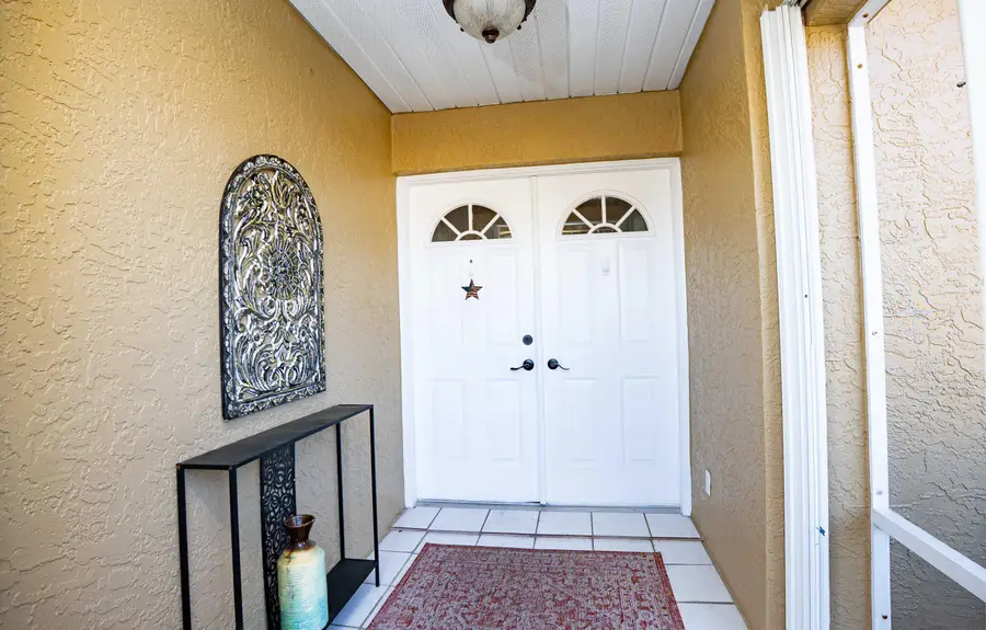 376 NW Sherry Lane, Port Saint Lucie, FL 34986 - Image #2