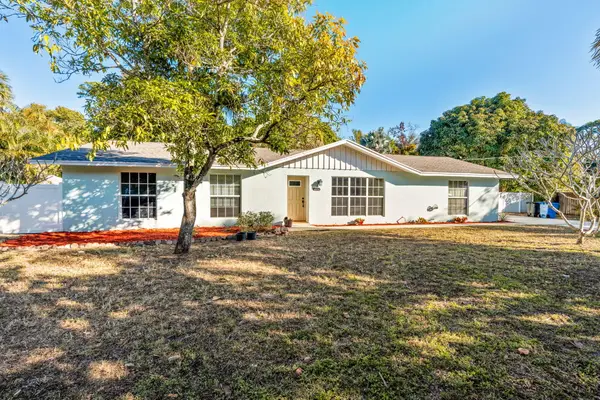 5213 Bethany Lane, Haverhill, FL 33415