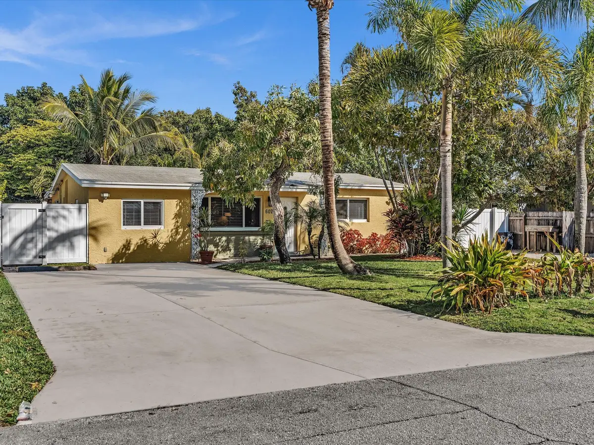 607 W Perry Street, Lantana, FL 33462 - #1