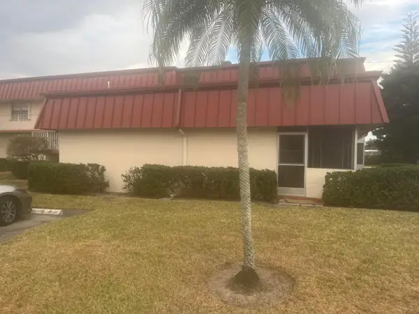 12013 Greenway Cir S #110, Royal Palm Beach, FL 33411