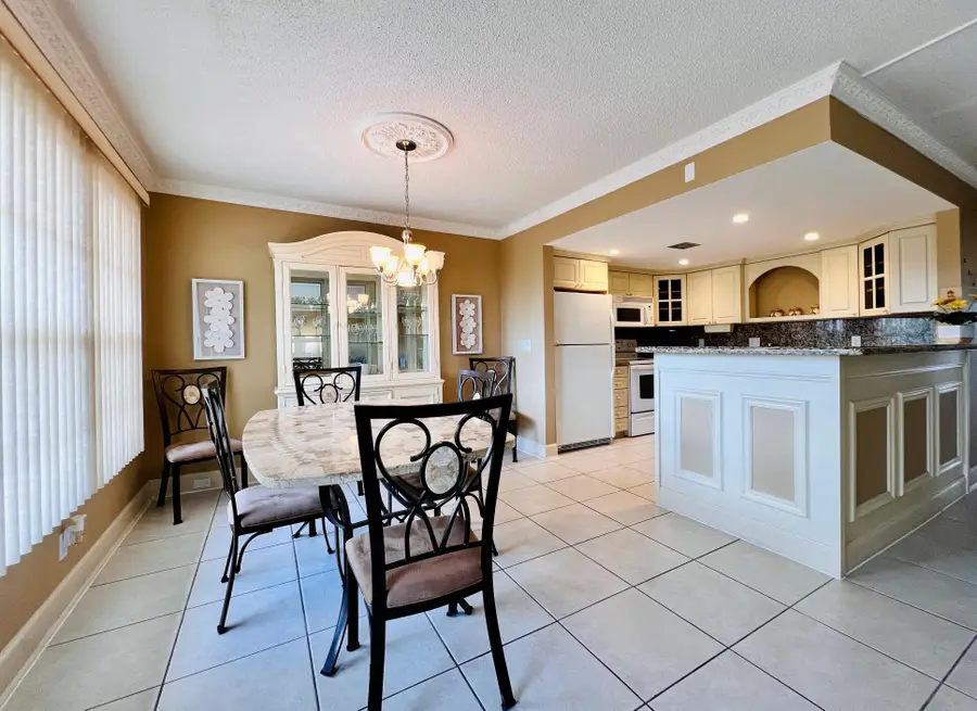 306 Wellington L, West Palm Beach, FL 33417 - #3