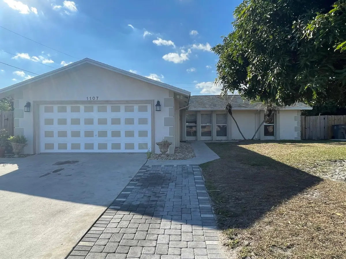 1107 Woodcrest Road W, West Palm Beach, FL 33417 - #1