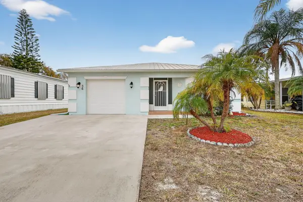36 Ipanema Way, Fort Pierce, FL 34951