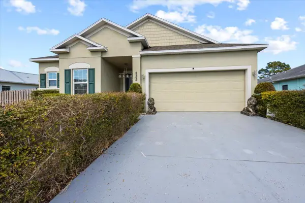 555 SW Halibut Avenue, Port St Lucie, FL 34953