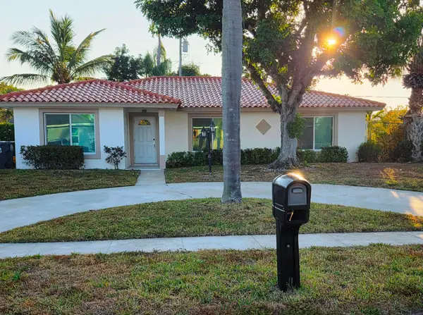 2966 Via Vellaria, Lake Worth Beach, FL 33461