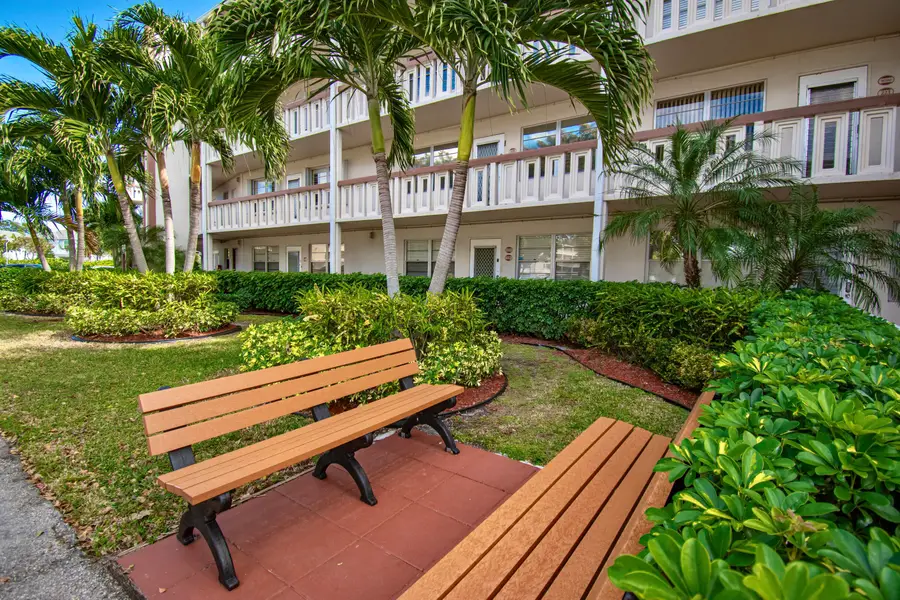 220 Richmond C, Deerfield Beach, FL 33442 - #2