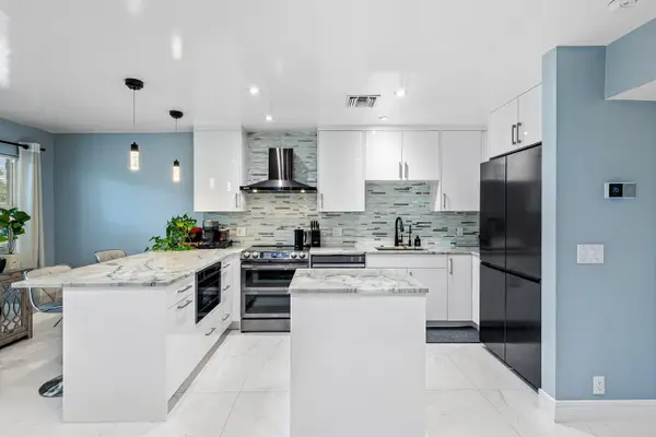 100 Bravado Lane #2, Palm Beach Shores, FL 33404