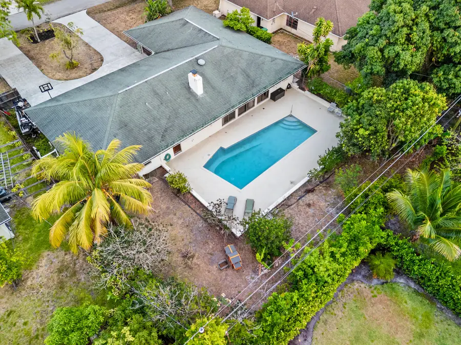 115 NE Caprona Avenue, Port Saint Lucie, FL 34983 - #3