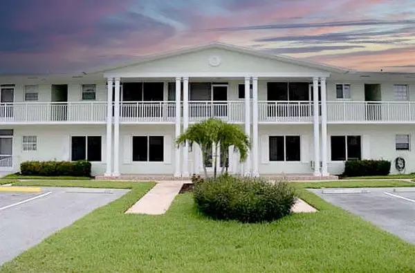 2100 NE 38th Street #141, Lighthouse Point, FL 33064