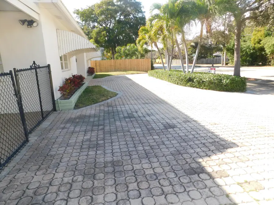 7614 S Olive Avenue, West Palm Beach, FL 33405 - #3