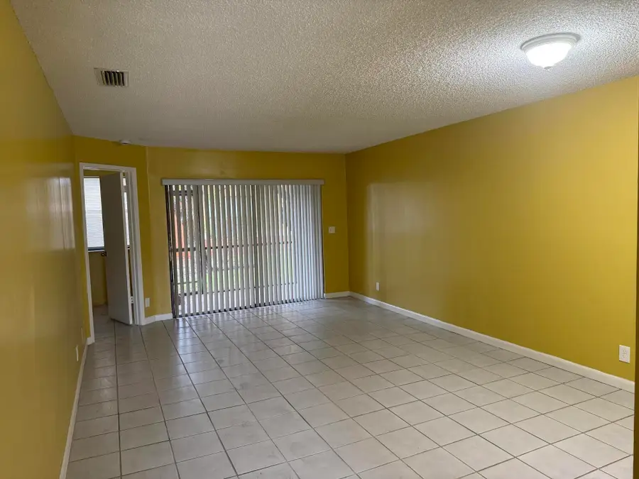 2541 NW 56th Avenue #1-19, Lauderhill, FL 33313 - #3