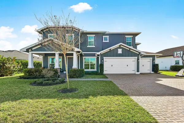 923 Hookline Circle, The Acreage, FL 33470