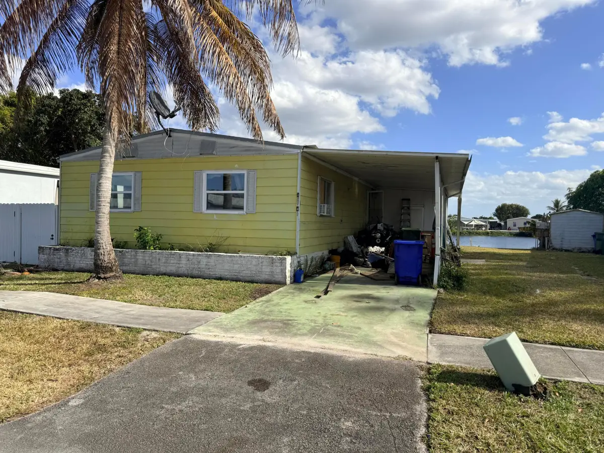 21720 N Heritage Circle, Pembroke Pines, FL 33029 - #1