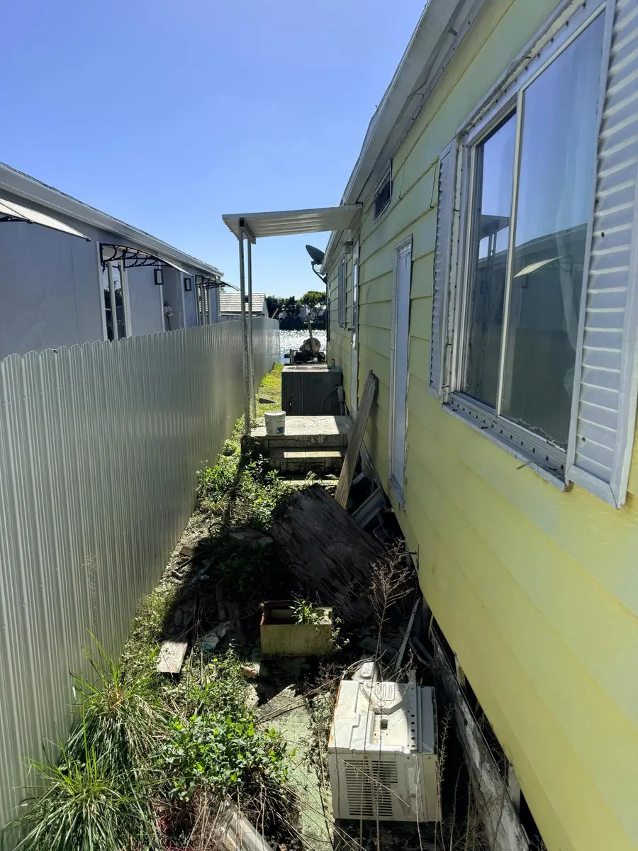 21720 N Heritage Circle, Pembroke Pines, FL 33029 - #2