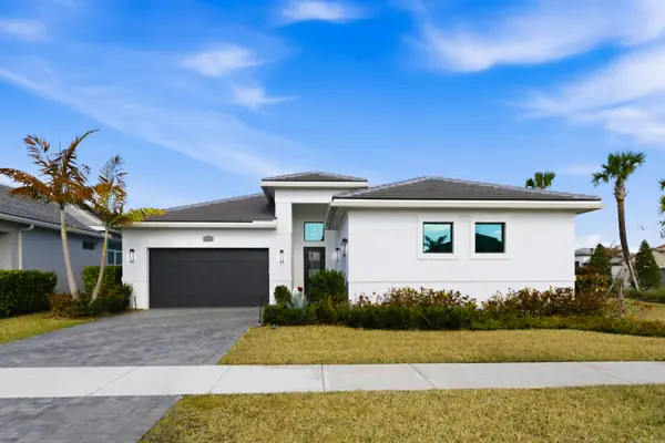 10212 SW Latium Way, Port St Lucie, FL 34987