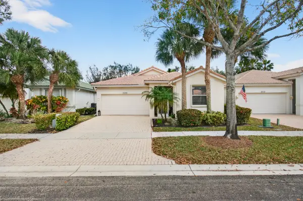 2320 Sapphire Circle, West Palm Beach, FL 33411
