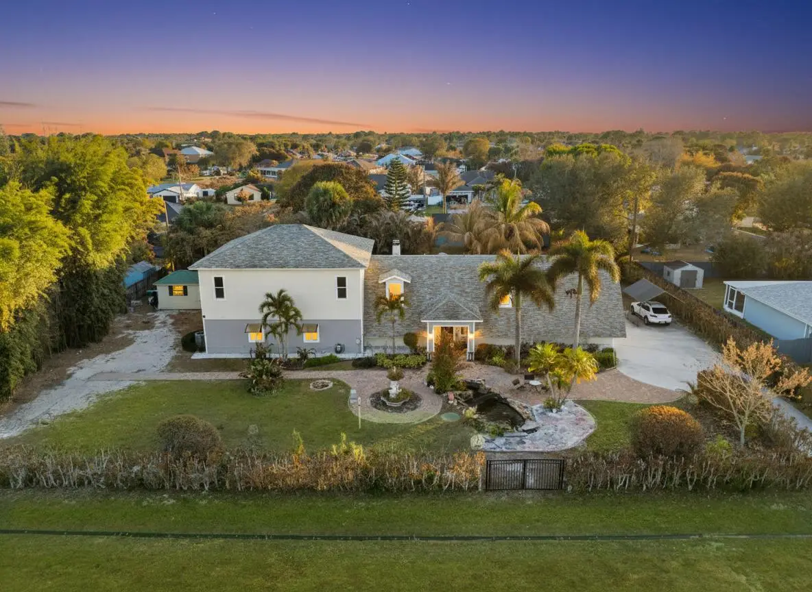 916 SW Abingdon Avenue, Port Saint Lucie, FL 34953 - #1