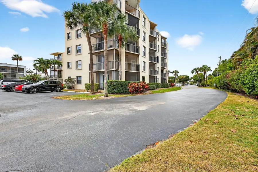 890 N Federal Highway #403, Lantana, FL 33462 - #2