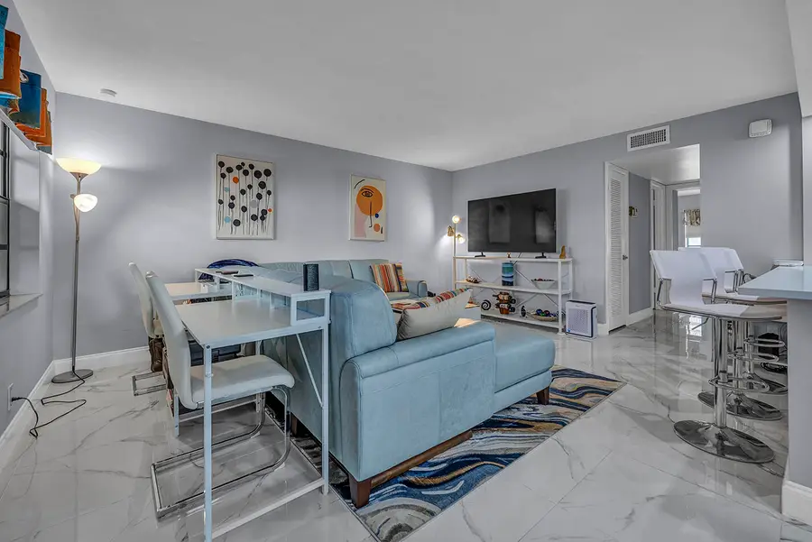 162 Capri D, Delray Beach, FL 33484 - #3