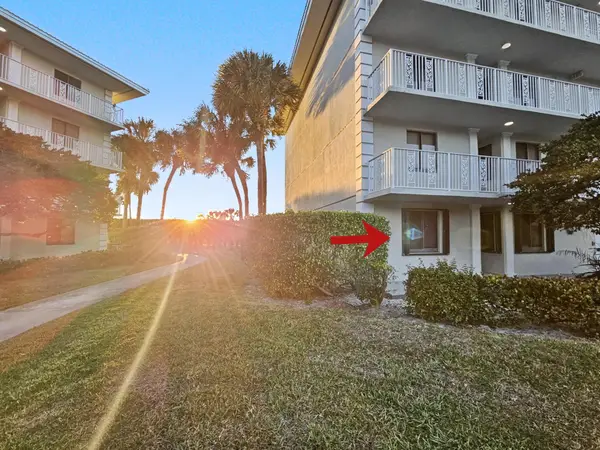 2811 Village Boulevard #101, West Palm Beach, FL 33409