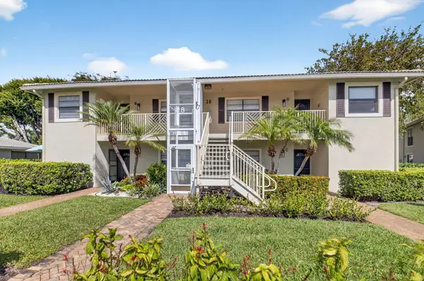 28 Stratford Lane #A, Boynton Beach, FL 33436