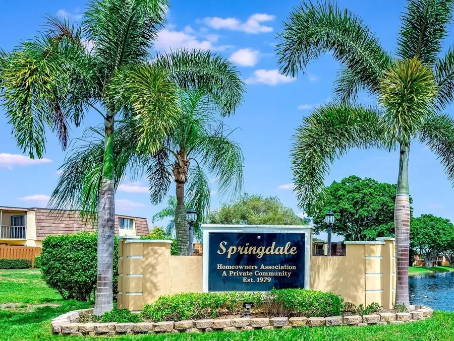 42 Springdale Circle, Lake Worth Beach, FL 33461 - #2