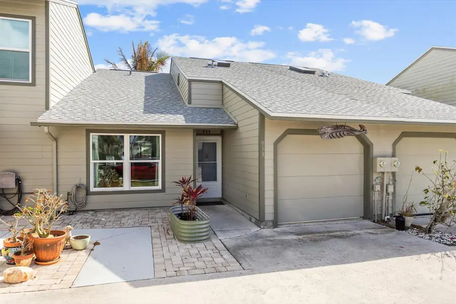 933 NE Sandalwood Place, Jensen Beach, FL 34957 - #2