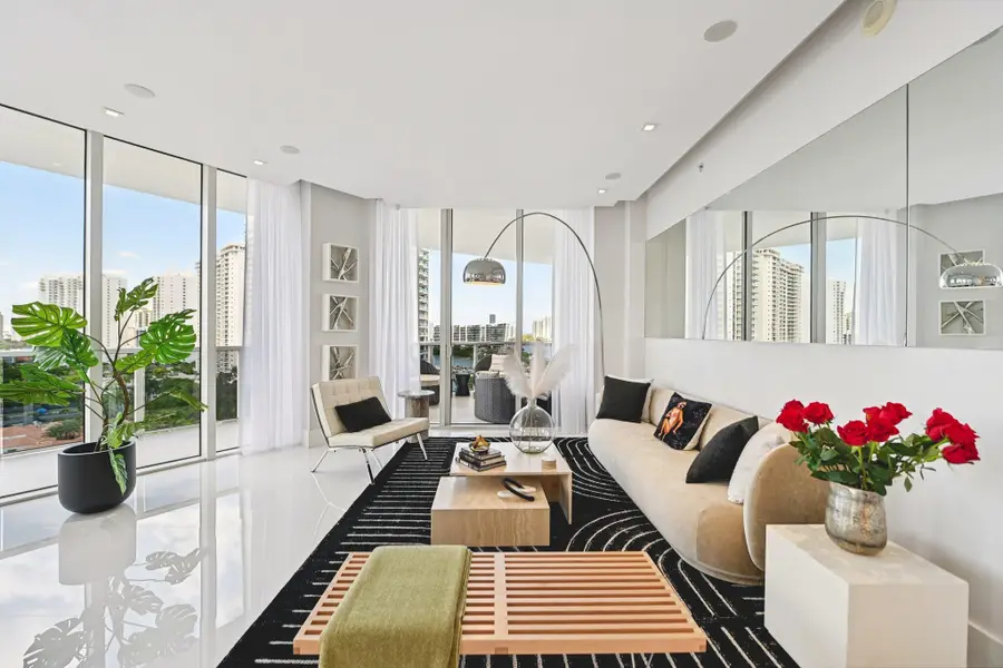 4100 Island Boulevard Boulevard #1204, Aventura, FL 33160 - #3