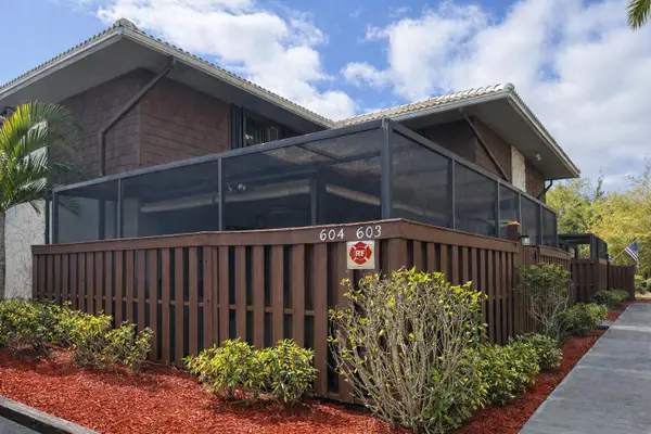 604 SE Castle Court #D, Port St Lucie, FL 34952