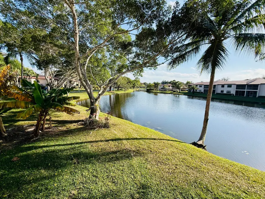9261 Vista Del Lago, Boca Raton, FL 33428 - #3