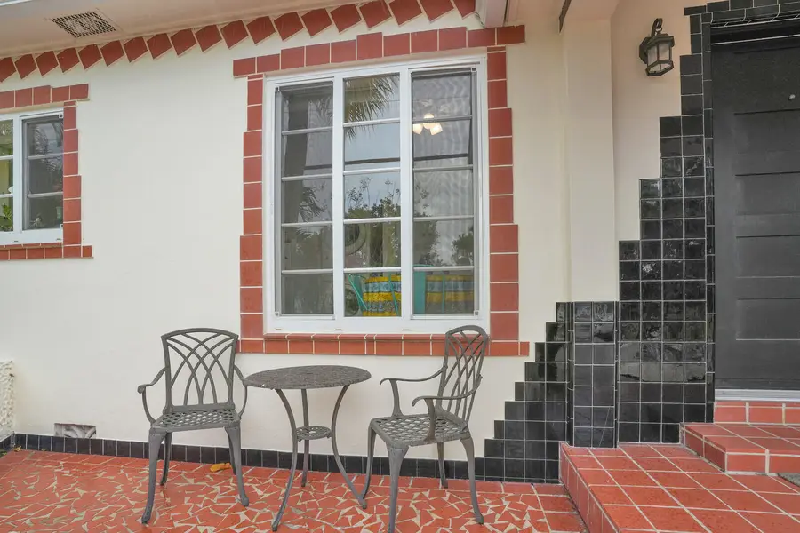 417 N 12th Avenue N, Lake Worth Beach, FL 33460 - #2