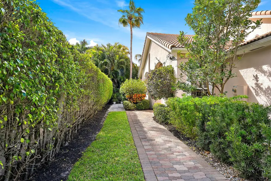 8110 Sandpiper Way, West Palm Beach, FL 33412 - #3